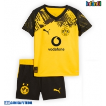 Camisa de Futebol Borussia Dortmund Equipamento Principal Infantil 2025-26 Manga Curta (+ Calças curtas)